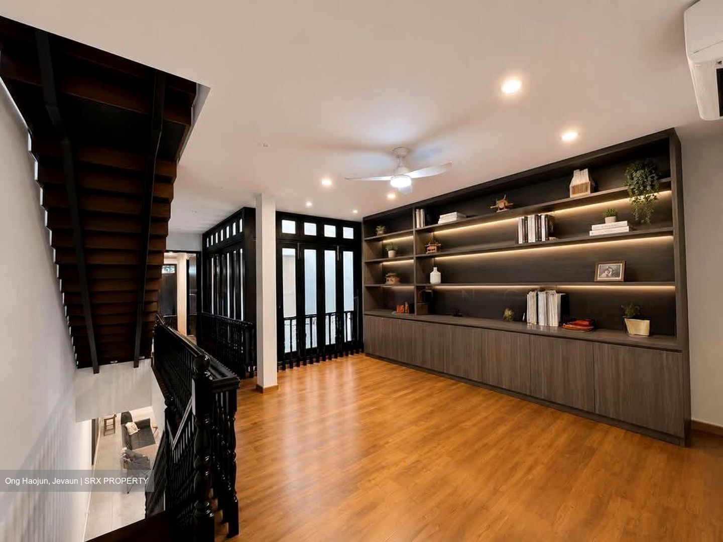 River Valley Road (D9), Terrace #565598361